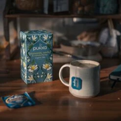 Pukka Chamomile Vanille & Manuka Honing Thee -Veilige Voedselwinkel 1200x1200 121