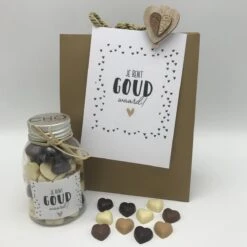 Cho-lala Chocolade Hartjes Cadeau Je Bent Goud Waard | Chocolade Cadeau | 185 Gram Chocolade Hartjes | Luxe Tasje | Kaart | 3-delig
