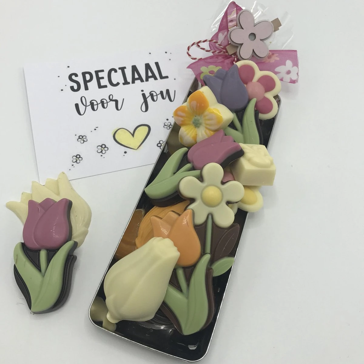 Cho-lala Boeketje Chocolade Tulpen | Chocolade Cadeau | Verjaardag, Felicitatie, Zomaar | 165 Gram Chocolade Tulpen En Bloemen 3 Cho-lala Boeketje Chocolade Tulpen | Chocolade Cadeau | Verjaardag, Felicitatie, Zomaar | 165 Gram Chocolade Tulpen En Bloemen