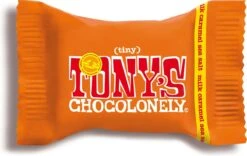 Tony's Chocolonely Tiny Tony's Chocolade Mix - Mix Van 10 Chocoladesmaken - 900 Gram - 100 Mini Chocolaatjes - Belgische Fairtrade Chocolade -Veilige Voedselwinkel 1200x758