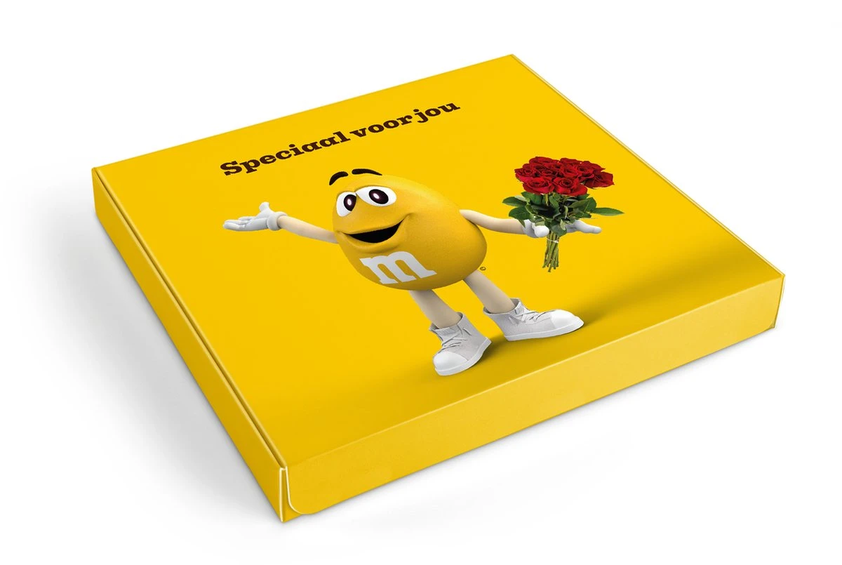 M&M's Giftbox - 2 Heerlijke Chocoladerepen - Smaken M&M’s Crispy En M&M’s Pinda - Het Lekkerste Cadeau In Een Unieke Giftbox 4 M&M's Giftbox - 2 Heerlijke Chocoladerepen - Smaken M&M’s Crispy En M&M’s Pinda - Het Lekkerste Cadeau In Een Unieke Giftbox - Afbeelding 2