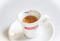 Catunambú Predilect Koffiebonen 1 Kilo - Premium Kwaliteit - Horecakoffie Voor Thuis - Ultiem Koffiegenot -Veilige Voedselwinkel 1200x822 2