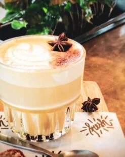 CHALO Vanilla Chai Latte - Indische Vegan Chai - Zwarte Assam Thee - 25 Porties/ 300GR -Veilige Voedselwinkel 960x1200 1